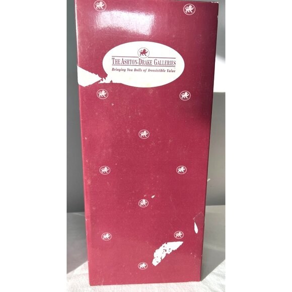 Ashton-Drake Galleries "Rose Marie" Porcelain Doll In Pink Dress & Lace Apron Wi - Picture 8 of 9